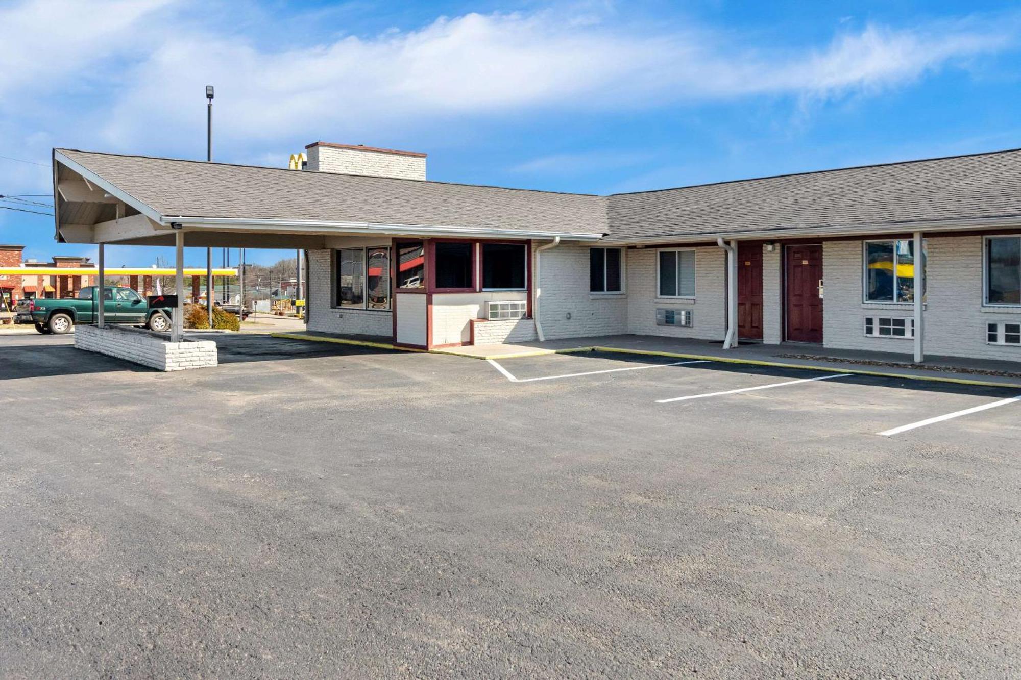 Rodeway Inn Dickson Eksteriør bilde